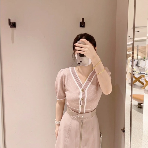 SNIDEL BARRIER PUFF SLEEVE CROPPED KNIT TOPS - Picture 6 of 6